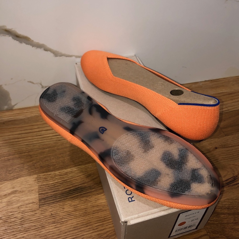 NIB - Rothy's Round Toe Flat - Tangerine
